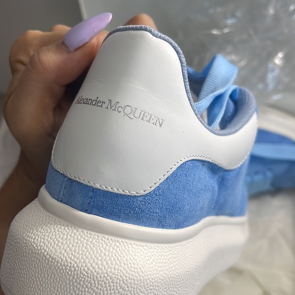 NEW Alexander McQueen Oversized Blue Suede Sneakers - Picture 9 of 13